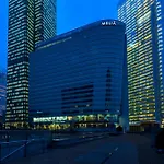 Hotel Melia Paris La Defense 4*