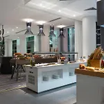Melia Paris La Defense
