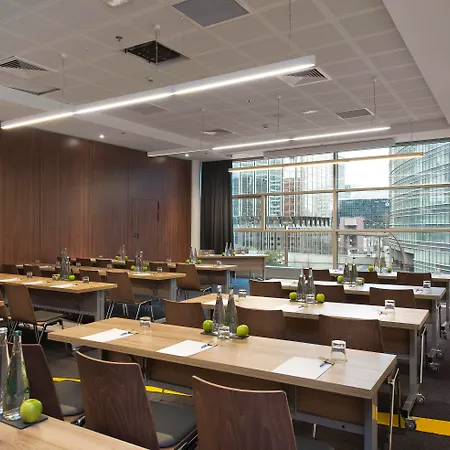 Melia Paris La Defense Κουρμπεβουά