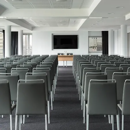 Melia Paris La Defense Hotel 4*