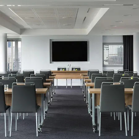 Melia Paris La Defense Hotel 4*