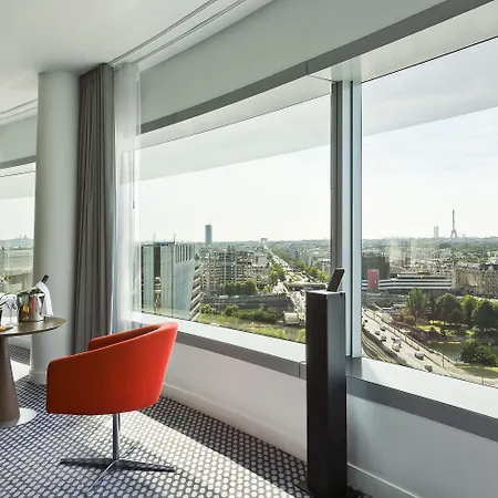 Отель Melia Paris La Defense Курбевуа