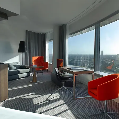Melia Paris La Defense 4*