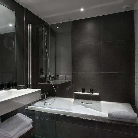 Melia Paris La Defense
