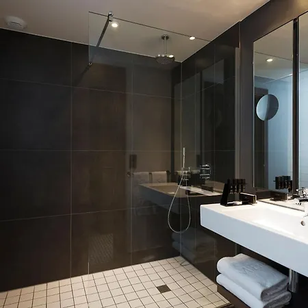 Melia Paris La Defense Курбевуа