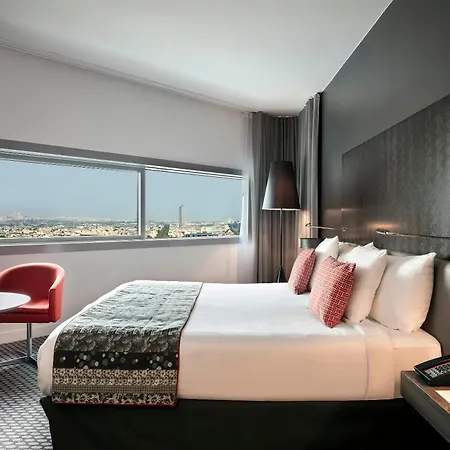 Melia Paris La Defense Курбевуа
