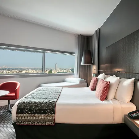 Melia Paris La Defense Курбевуа