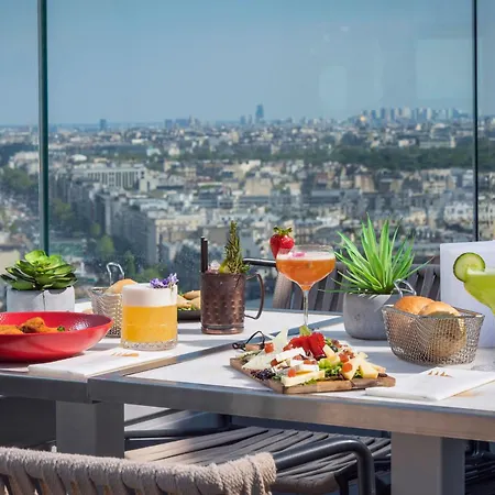Melia Paris La Defense 4* Курбевуа
