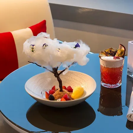 Melia Paris La Defense 4*