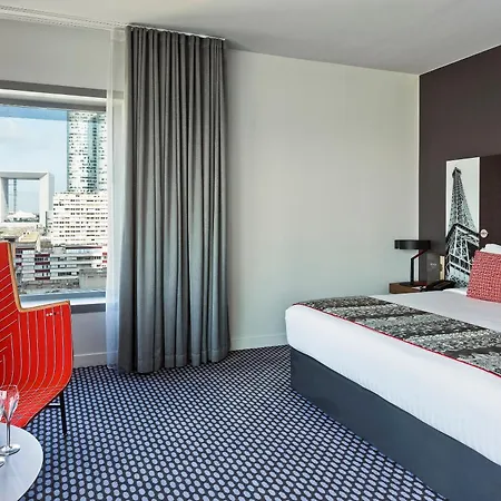 Melia Paris La Defense 4* Курбевуа