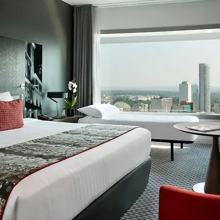 Melia Paris La Defense Курбевуа