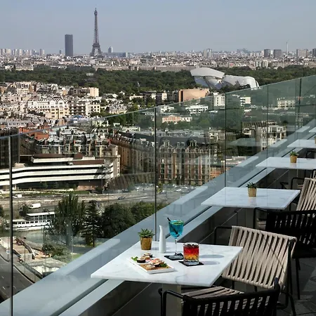 Melia Paris La Defense Hotel 4*