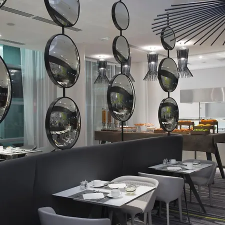 Hotel Melia Paris La Defense Courbevoie
