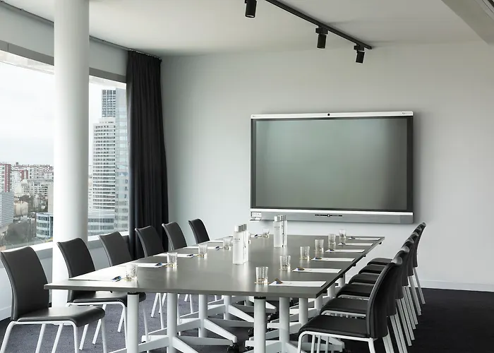 ميليا باريس لا ديفينس فندق