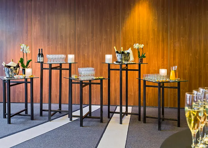 ميليا باريس لا ديفينس فندق 4*